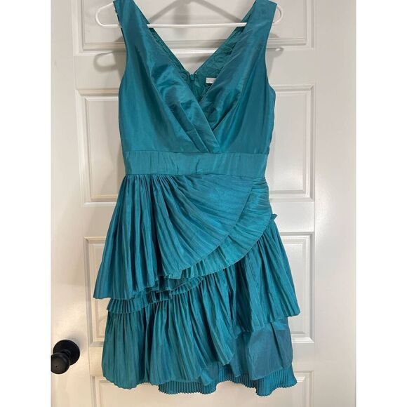Max and Cleo turquoise ruffle cocktail dress size 4 - Picture 3 of 9